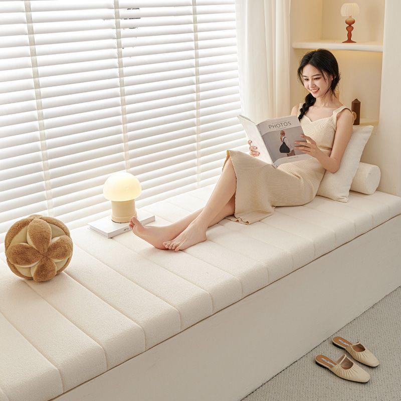 Home Textiles Luxury - Съемная подушка для окна из плюшевого